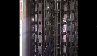 富士康朋友爆料视频播放,揭秘工厂真实工作环境与员工生活  第1张